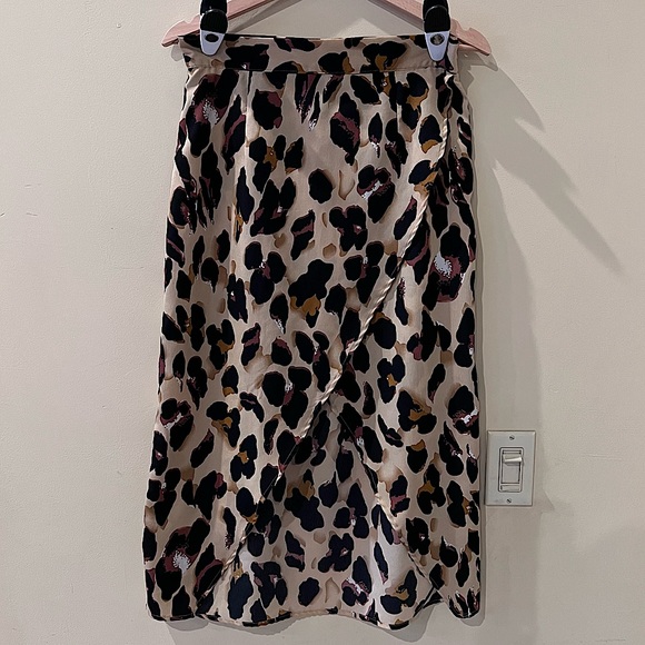 Everkaki - Leopard Criss Cross High-Low Skirt - L - Picture 1 of 3